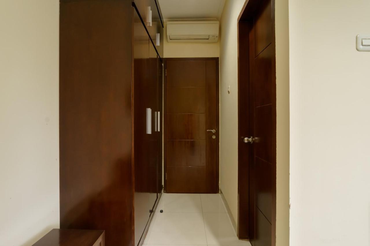 Dago Suites Syariah Cikarang Mitra Reddoorz Bekasi Exteriör bild